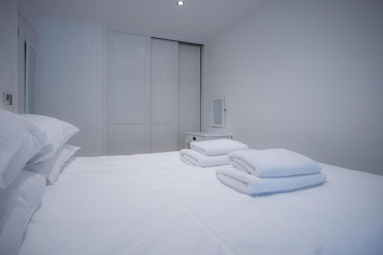 Court - 1 Bedroom - Apartment *